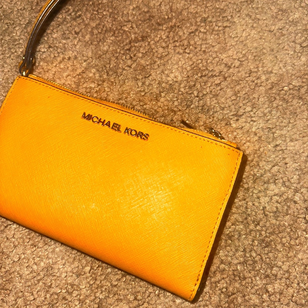 Adele Leather Smartphone Wallet